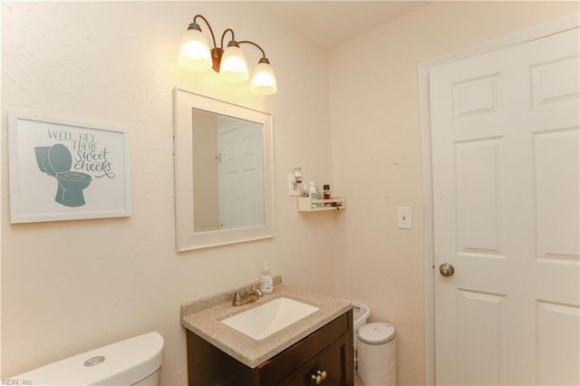 321 Shawen DR, Hampton, VA 23669