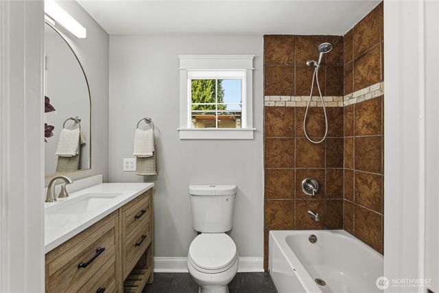 2106 N Tyler Street, Tacoma, WA 98406