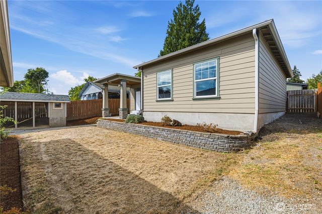 2106 N Tyler Street, Tacoma, WA 98406