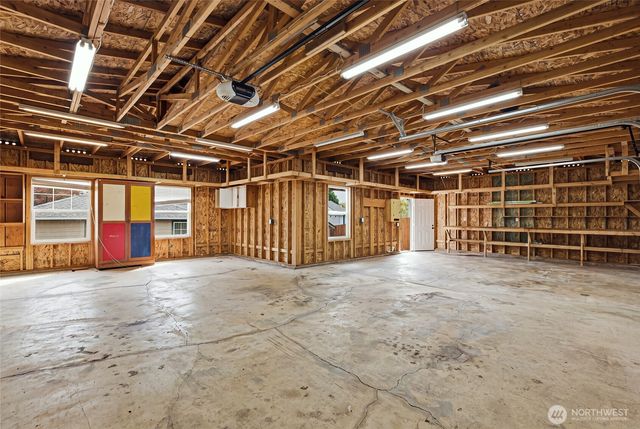 2106 N Tyler Street, Tacoma, WA 98406