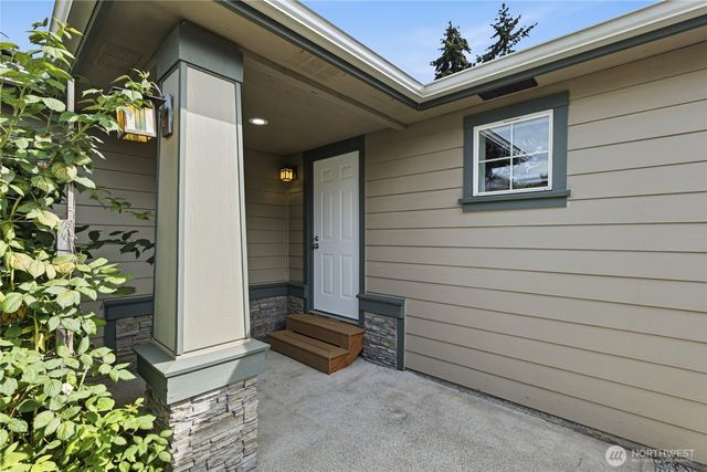 2106 N Tyler Street, Tacoma, WA 98406