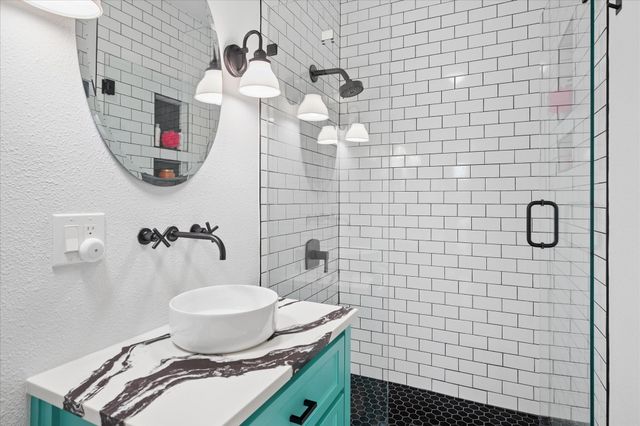 2841 Dyer Street, University Park, TX 75205