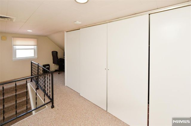 10-02 Mason Place, Fair Lawn, NJ 07410