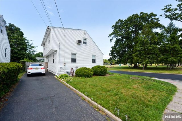10-02 Mason Place, Fair Lawn, NJ 07410