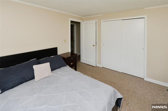 10-02 Mason Place, Fair Lawn, NJ 07410