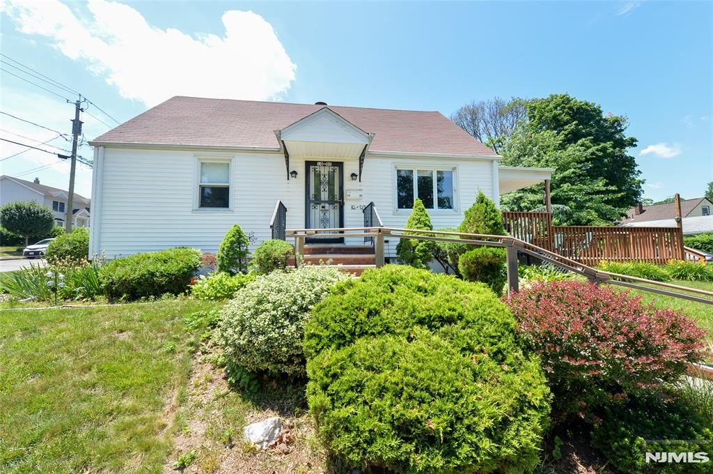 10-02 Mason Place, Fair Lawn, NJ 07410
