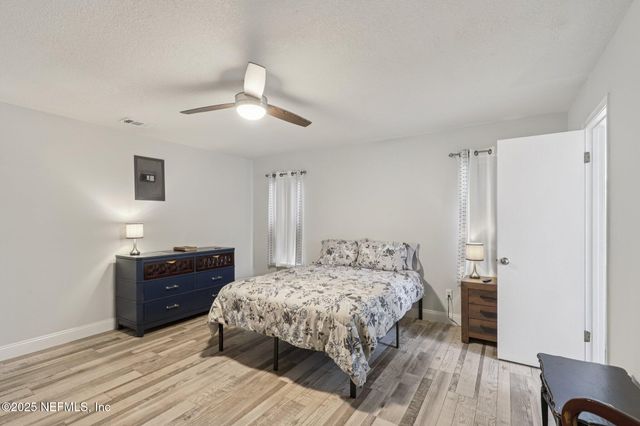 5179 TRAILING OAKS Court, Jacksonville, FL 32258