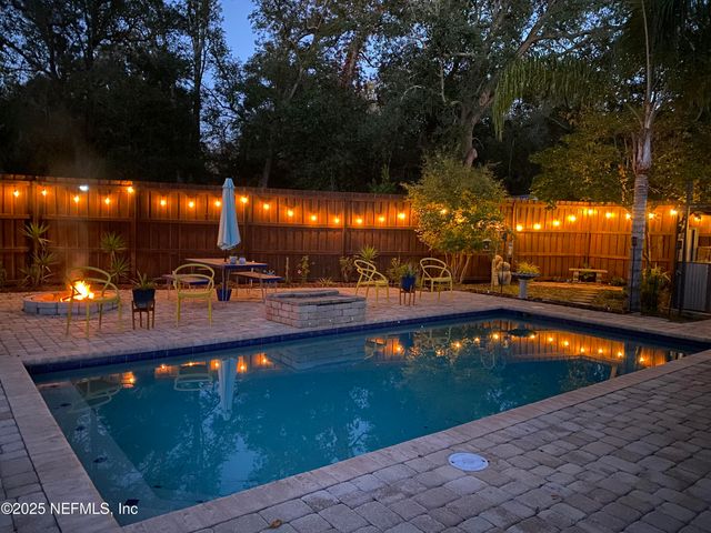 5179 TRAILING OAKS Court, Jacksonville, FL 32258