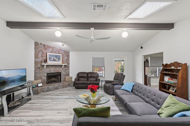 5179 TRAILING OAKS Court, Jacksonville, FL 32258