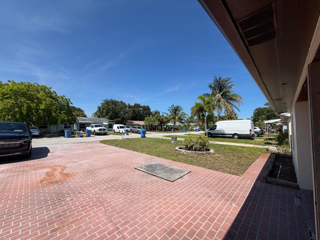 112 Prospect Road, Lantana, FL 33462