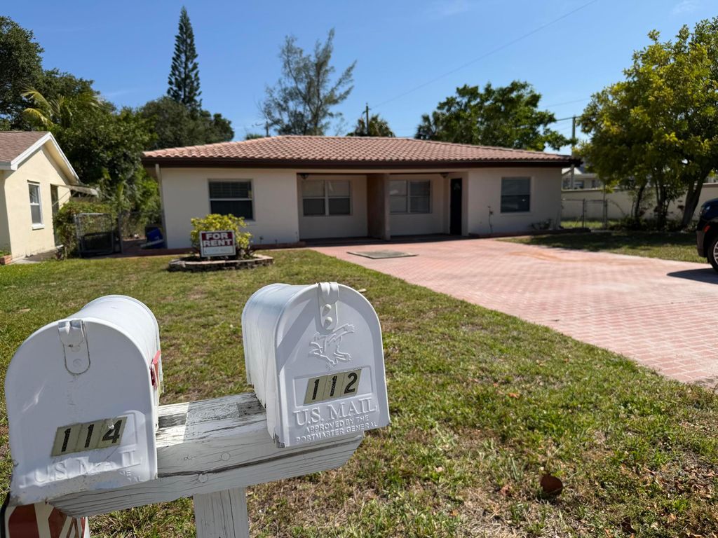 112 Prospect Road, Lantana, FL 33462