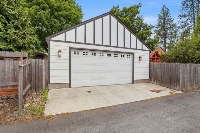 1014 W 21st Ave, Spokane, WA 99203
