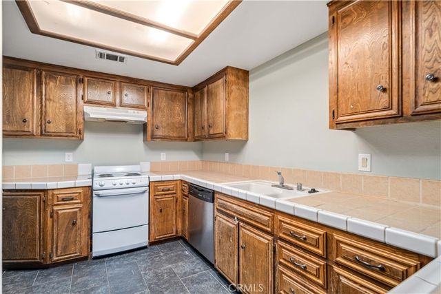 44231 Fine Street, Lancaster, CA 93536