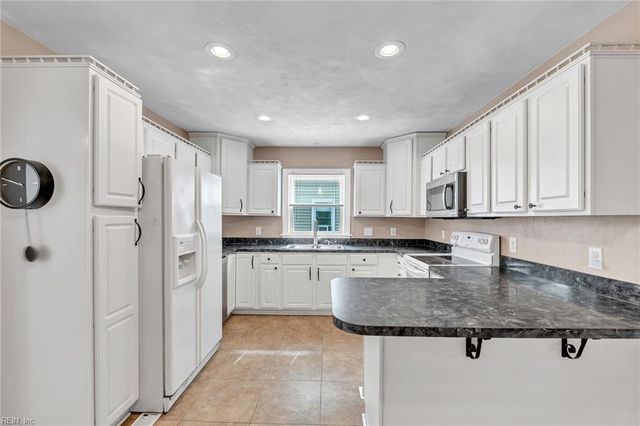 1122 Winston St. ST, Norfolk, VA 23518