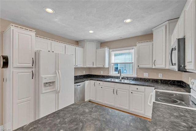 1122 Winston St. ST, Norfolk, VA 23518