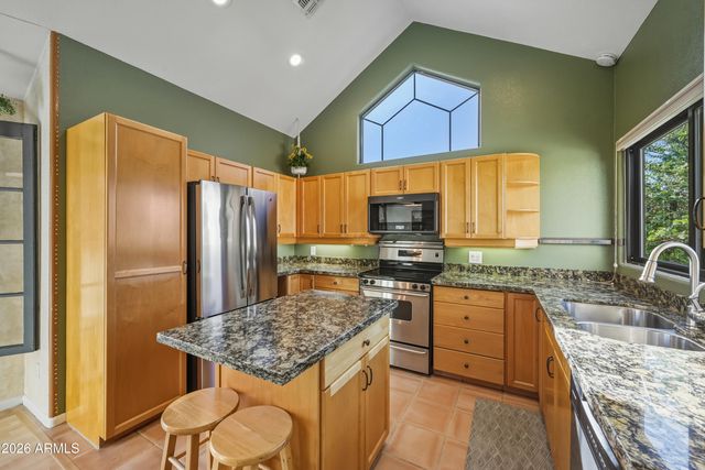 1001 N PASADENA Circle 80, Mesa, AZ 85201