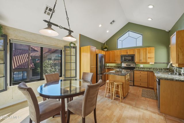 1001 N PASADENA Circle 80, Mesa, AZ 85201