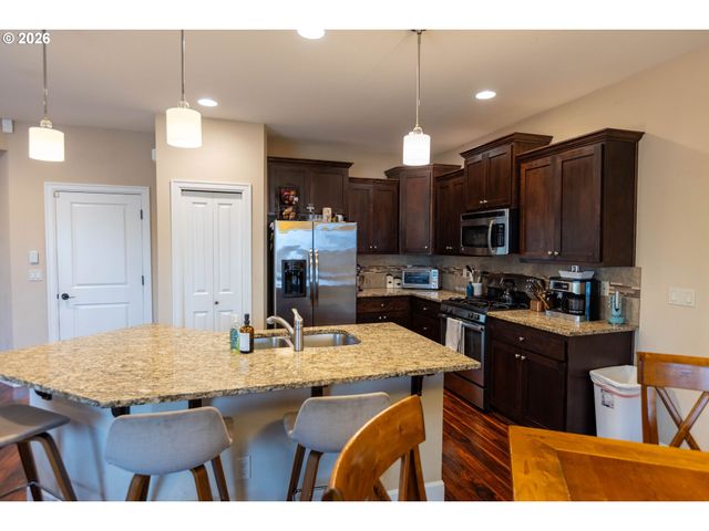 2145 Nw PULVER Ln, Albany, OR 97321