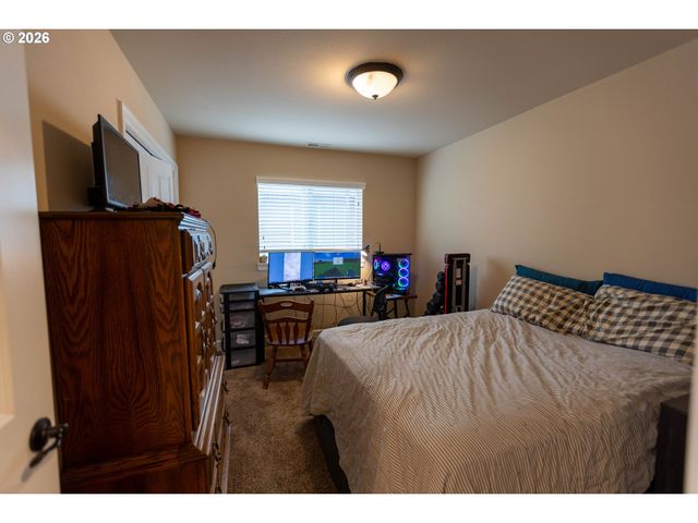 2145 Nw PULVER Ln, Albany, OR 97321