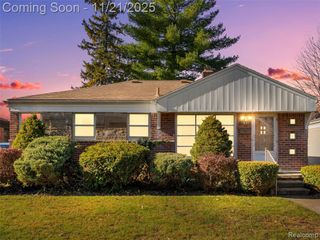 9831 Seltzer Street, Livonia, MI 48150