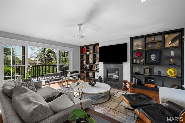36 Crestwood Drive, Clayton, MO 63105