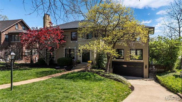 36 Crestwood Drive, Clayton, MO 63105