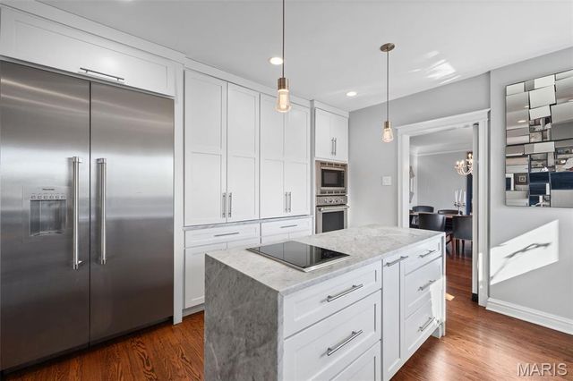 36 Crestwood Drive, Clayton, MO 63105