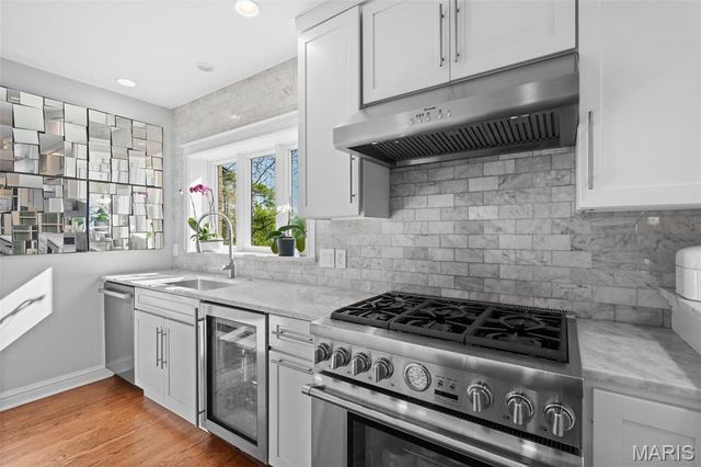 36 Crestwood Drive, Clayton, MO 63105