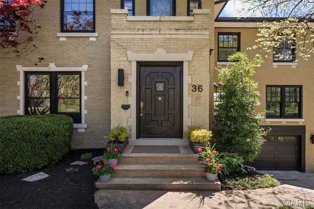 36 Crestwood Drive, Clayton, MO 63105
