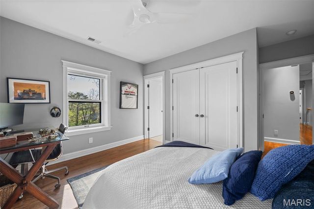 36 Crestwood Drive, Clayton, MO 63105