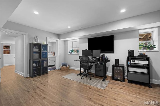 36 Crestwood Drive, Clayton, MO 63105