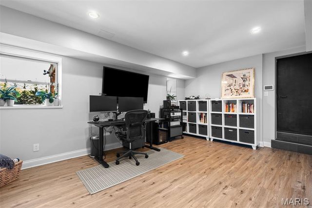 36 Crestwood Drive, Clayton, MO 63105