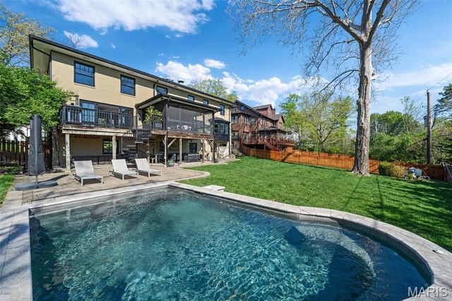 36 Crestwood Drive, Clayton, MO 63105