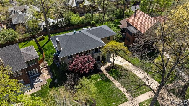 36 Crestwood Drive, Clayton, MO 63105