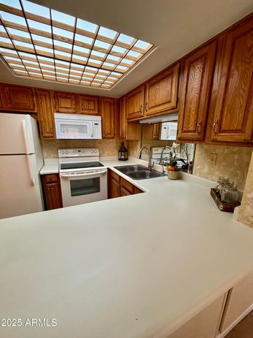 10330 W THUNDERBIRD Boulevard C326, Sun City, AZ 85351