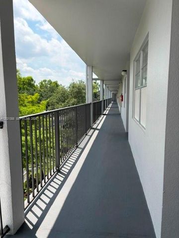 1300 SW 125th Ave 308K, Pembroke Pines, FL 33027