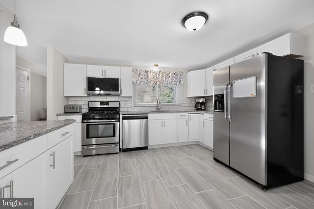 344 N DILLWYN RD, Newark, DE 19711