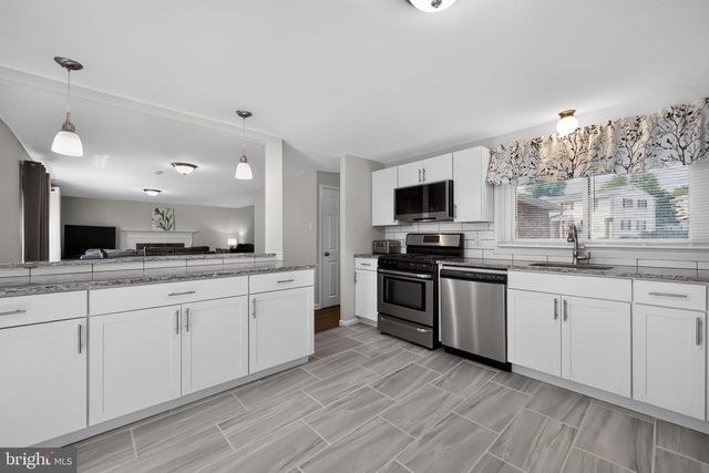 344 N DILLWYN RD, Newark, DE 19711