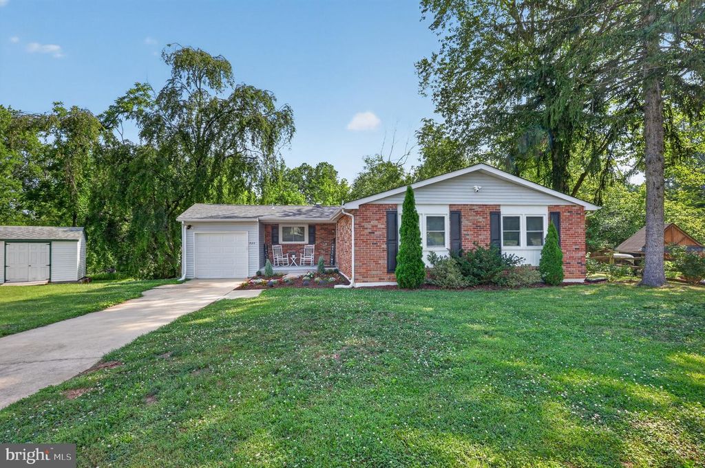 344 N DILLWYN RD, Newark, DE 19711