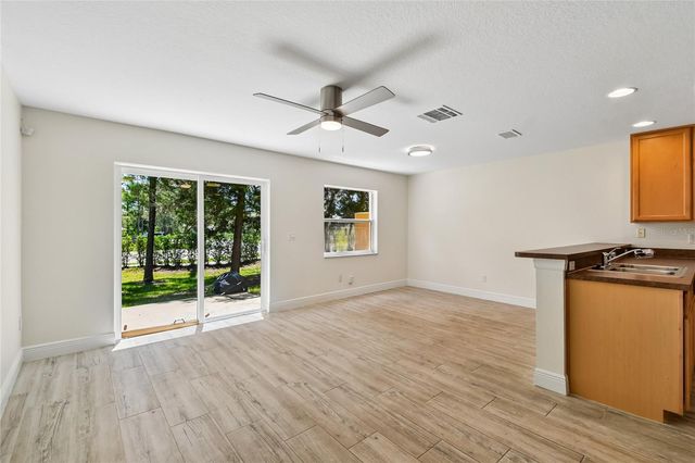 4084 PITCH PINE CIRCLE, Oviedo, FL 32765