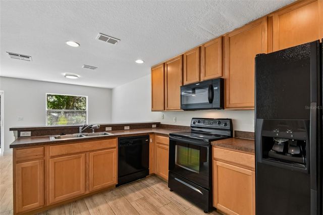 4084 PITCH PINE CIRCLE, Oviedo, FL 32765