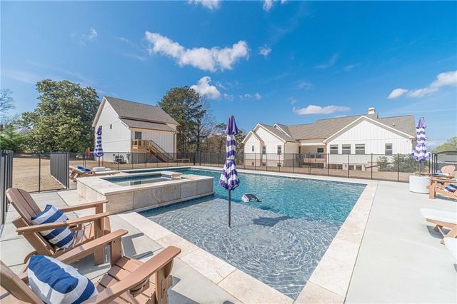 1009 Easy Street, Winder, GA 30680