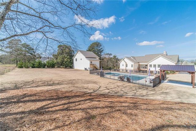 1009 Easy Street, Winder, GA 30680