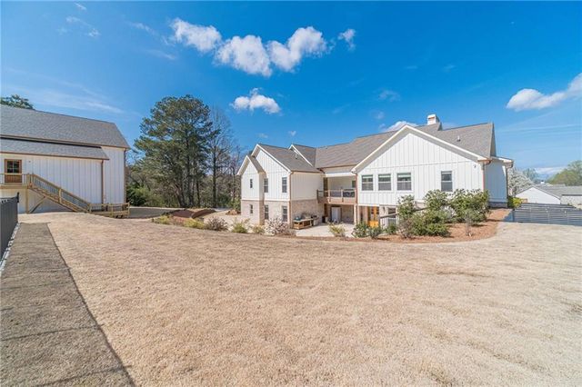 1009 Easy Street, Winder, GA 30680