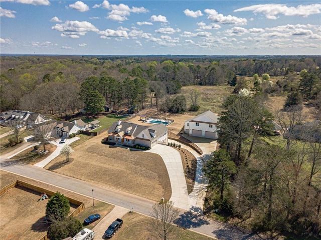 1009 Easy Street, Winder, GA 30680