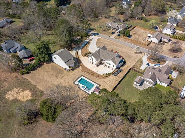 1009 Easy Street, Winder, GA 30680