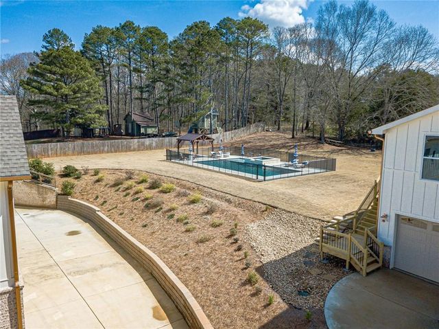 1009 Easy Street, Winder, GA 30680