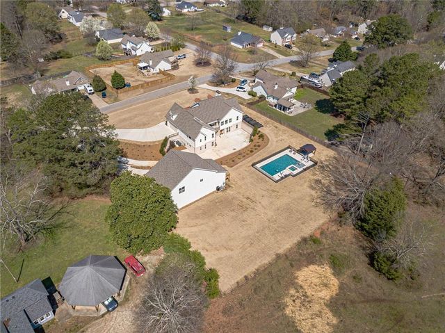 1009 Easy Street, Winder, GA 30680