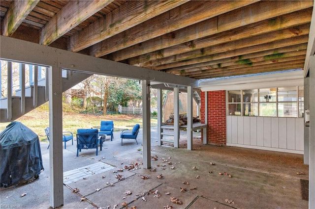 1605 Mallard LN, Virginia Beach, VA 23455