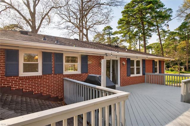 1605 Mallard LN, Virginia Beach, VA 23455